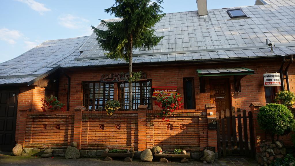 Pas Birute Hotel Kaunas Bagian luar foto